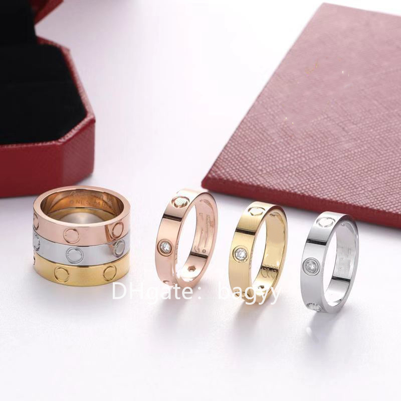 

Jewelry Ladies Love rings Pendant Necklaces Screw Earrings carti Bracelet Van Party Wedding Couple Gift Fashion Luxury Cleef designer Arpels [have box]
