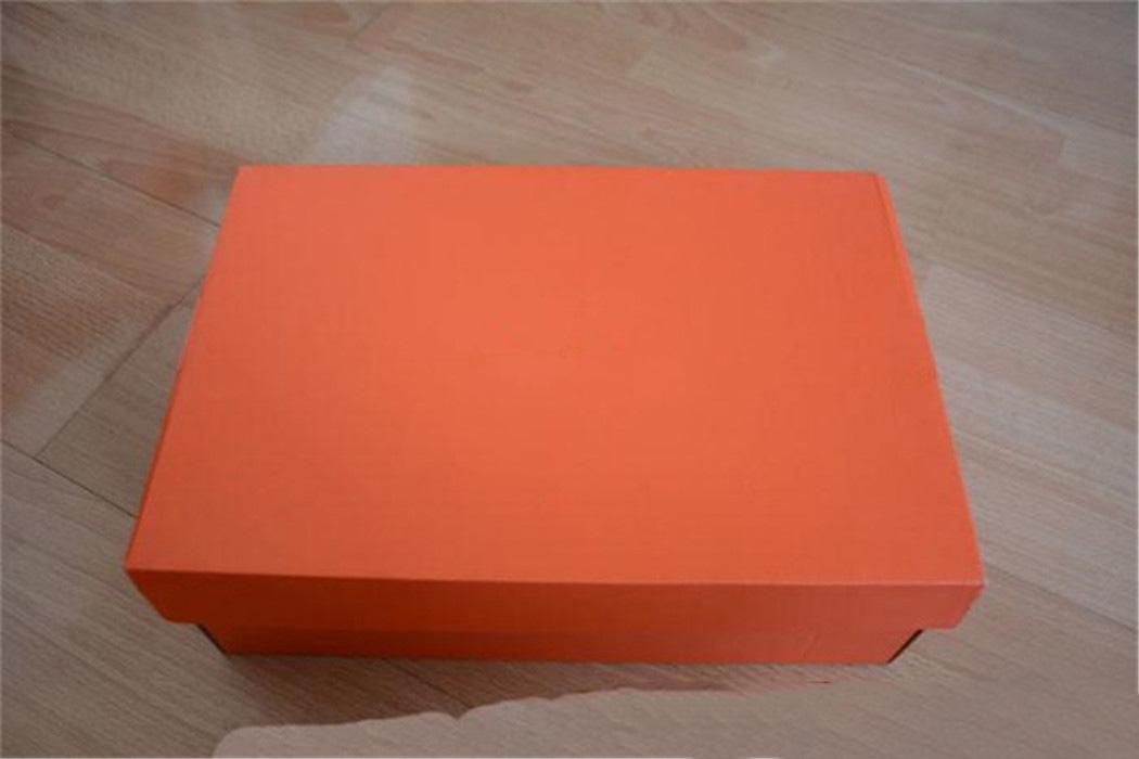 

2021 (Sneaker Box) link cannot be purchased separately