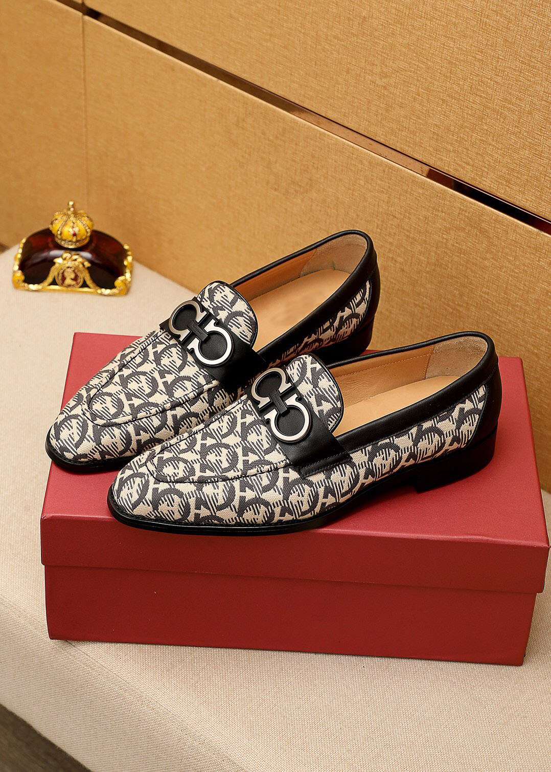 

2022 Men Breathable Slip-On Casual Loafers Brand Formal Business Dress Shoes Mens Prom Party Wedding Flat Shoes Size 38-45, White
