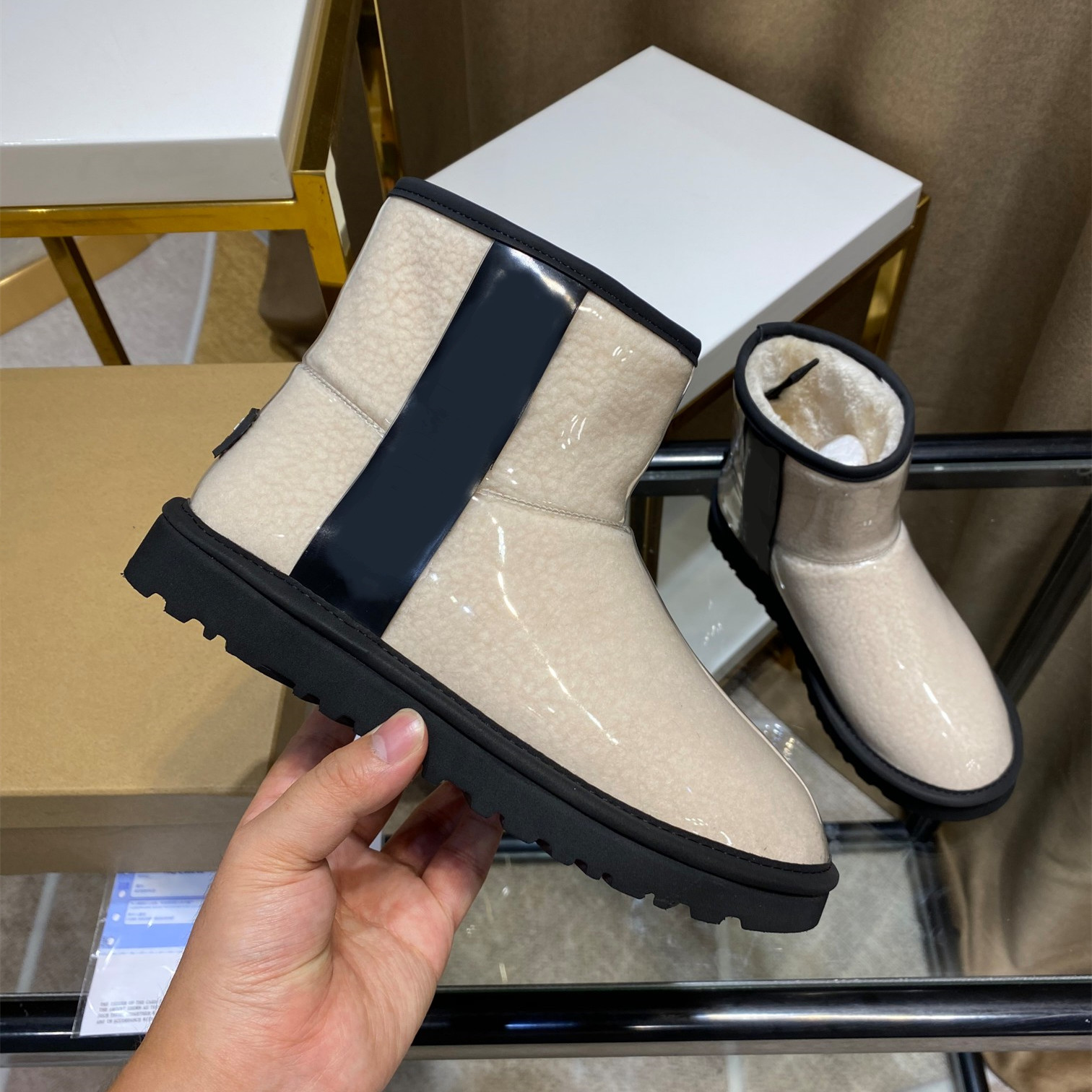 

2021 Designer australia australian boots Classic Clear Mini shoes women womens winter snow fur furry girls Kid men satin boot ankle booties fsnow Half Knee Short, Box+dust bag