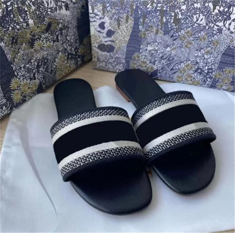 

Latest style slippers 2022 Fashion Sandals Genuine Leather Women Slippers Summer luxury Flat Slides Ladies Beach Sandal Party, 25