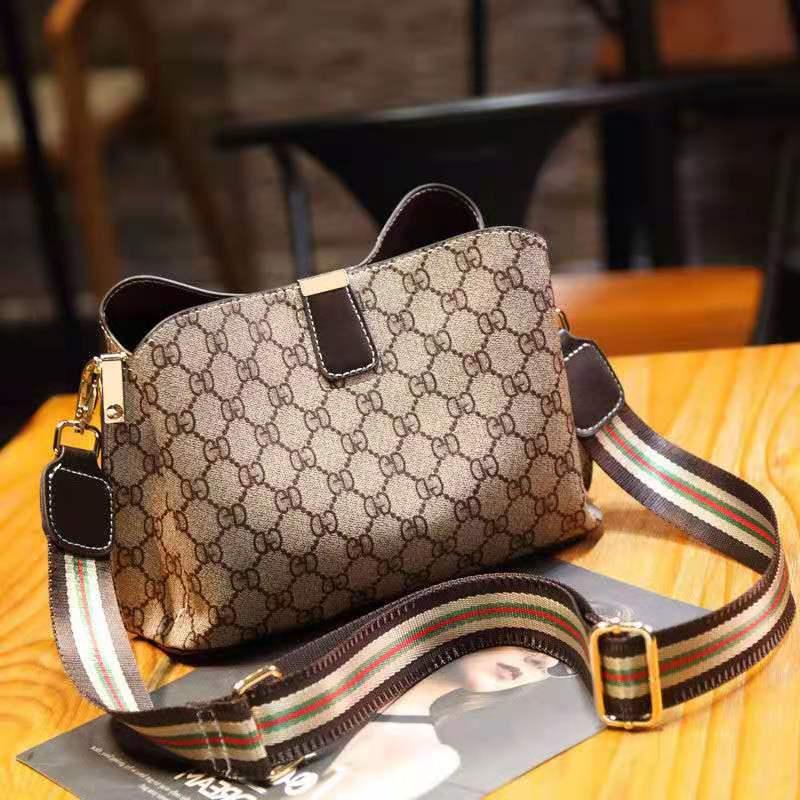 

Evening Bags Women's Large-Capacity Fashion Shoulder Bag Net Red Messenger 2021 Handbag Trend Wild Decorative Accessories Korean Vers