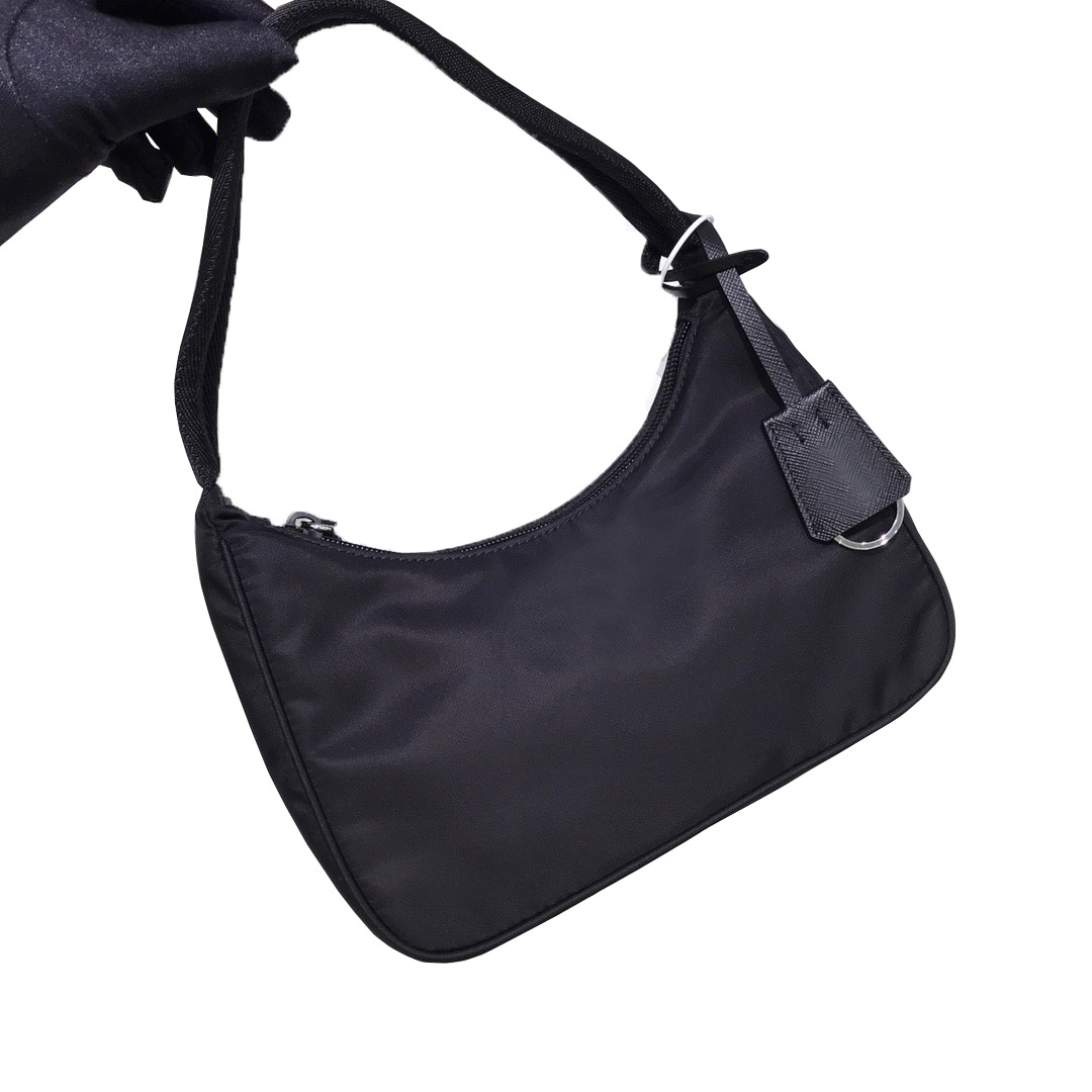 

2005 Nylon Mini Designers Bags Womens Classic black hobo Shoulder Bag handbags Fashion Lady luxury High quality purse Tote, Red