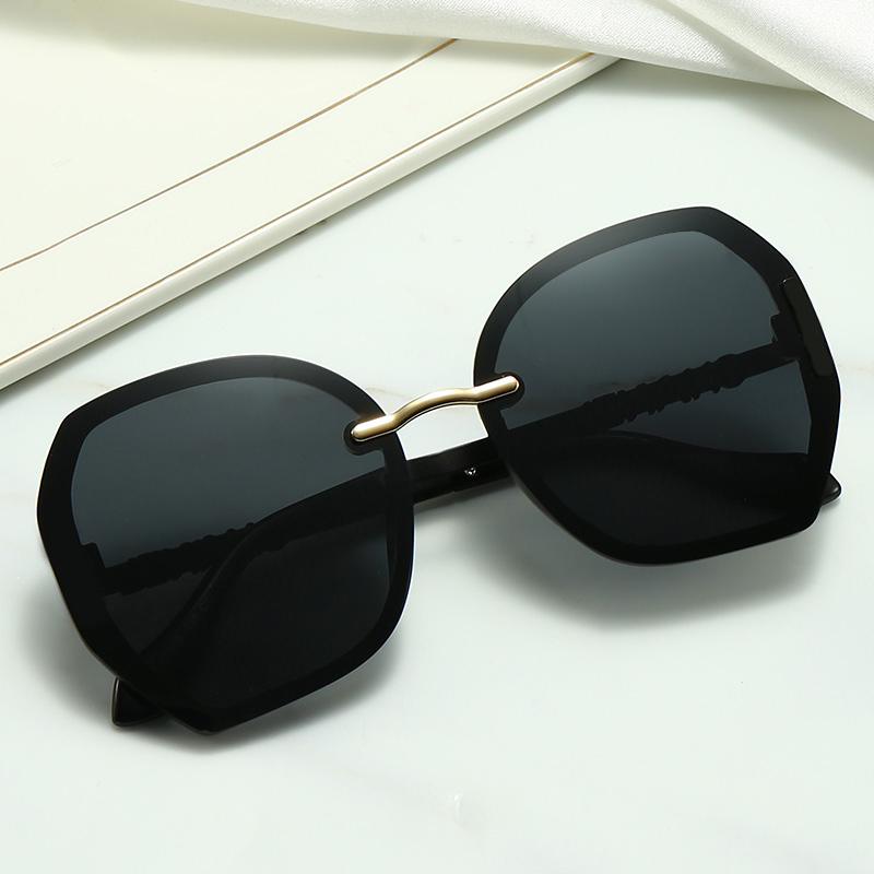 

Top quality fashion women's sunglasses, orange gradient lenses, ladies beach