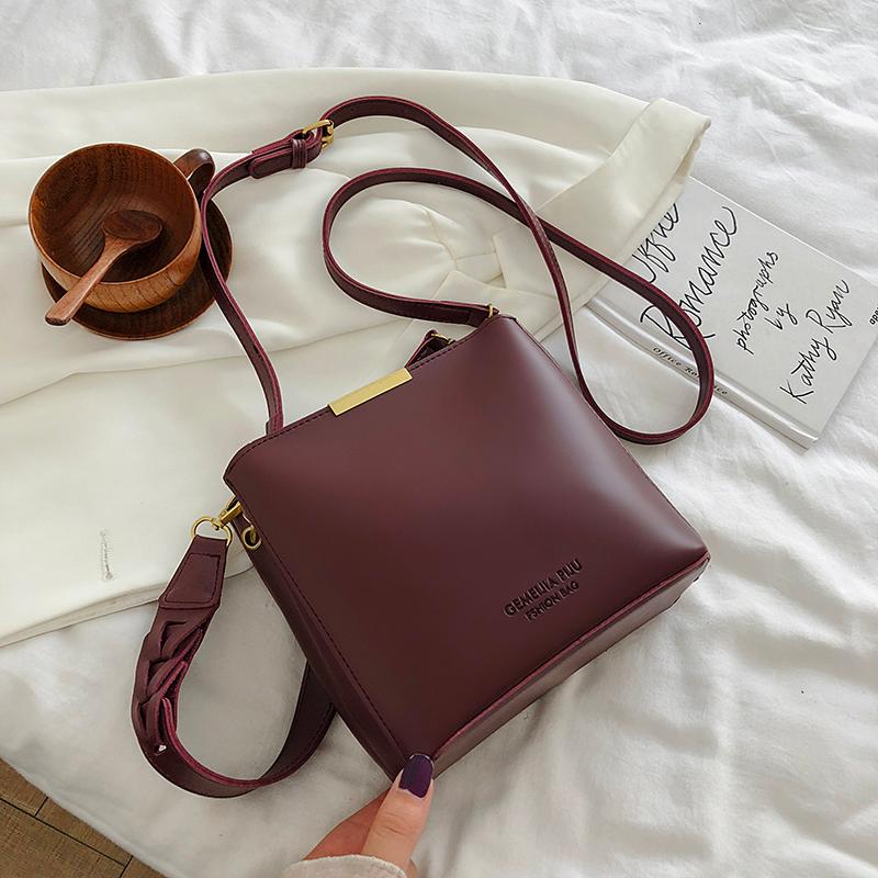 

Designer Women Ladies Shoulder Bag Prevalent Casual Hand Retro Handbags Bags, Beige