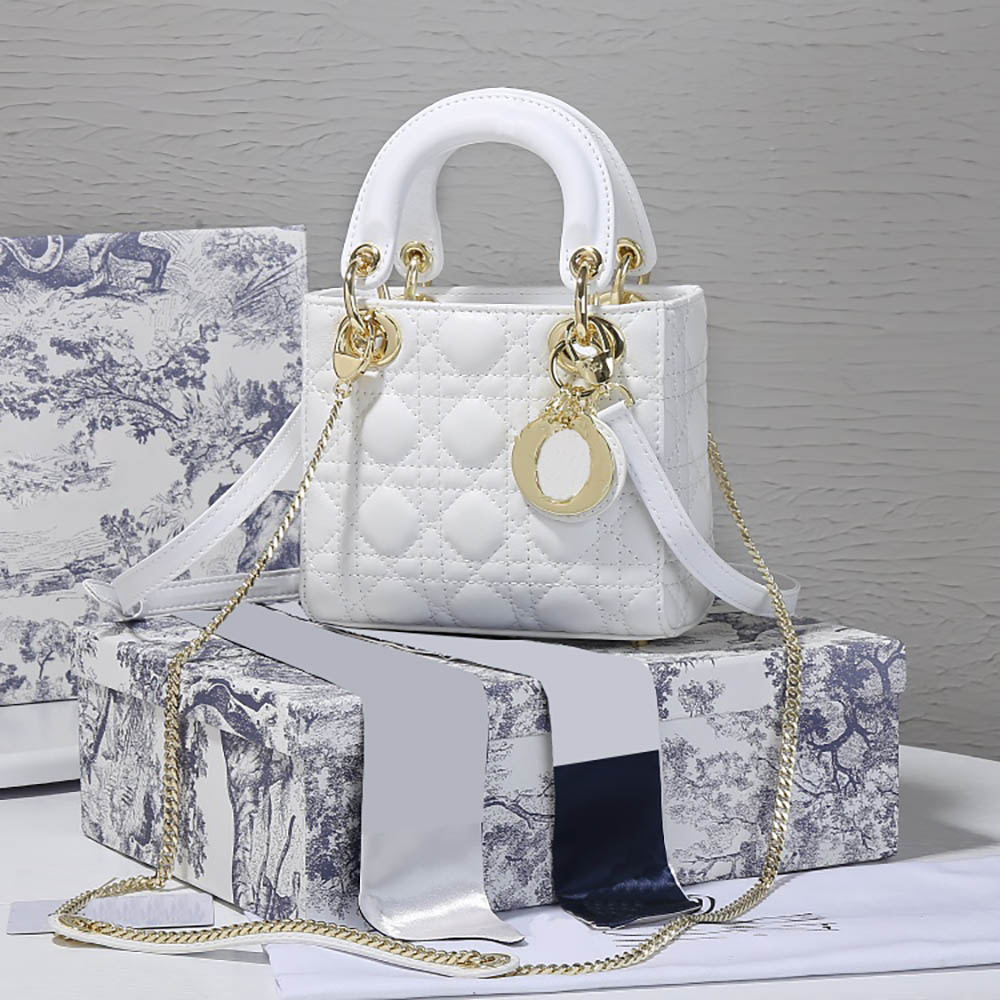 

2021 fashion designer ladies dinner bag sheepskin show temperament clamshell handbag six colors optional high-end bags