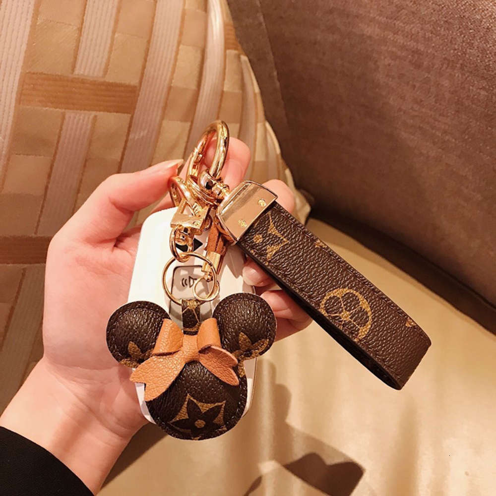 

KeychainOld flower pendant key ring female lovely lady high grade BMW Benz Porsche Audi car, Silver