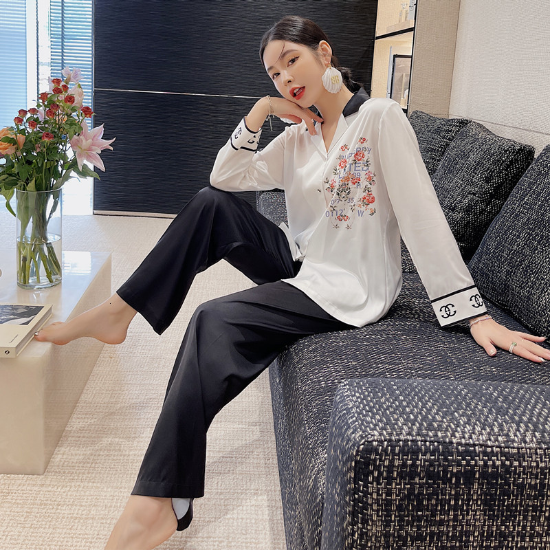 

ladies Women's autumn Sleepwear Simple pajamas ice silk casual long sleeve for women NWPX, Extra not product