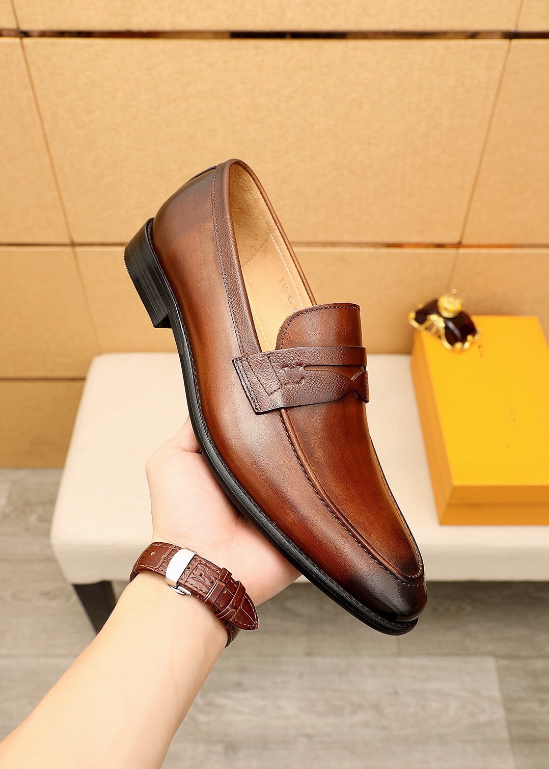 

New Men's tassels Business Luxury Dress Shoes Pointy Leather Formal Office Designer Men Shoe Party Fashion Wedding Male Footwear Big Size 38-45, Black