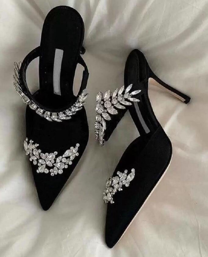 

Elegant Bridal Wedding Dress Sandals Shoes Lurum Satin Jewel Buckle Women's Pumps Pointed Toe Sandalias Crystal Leaf Embellishment Lady High Heels