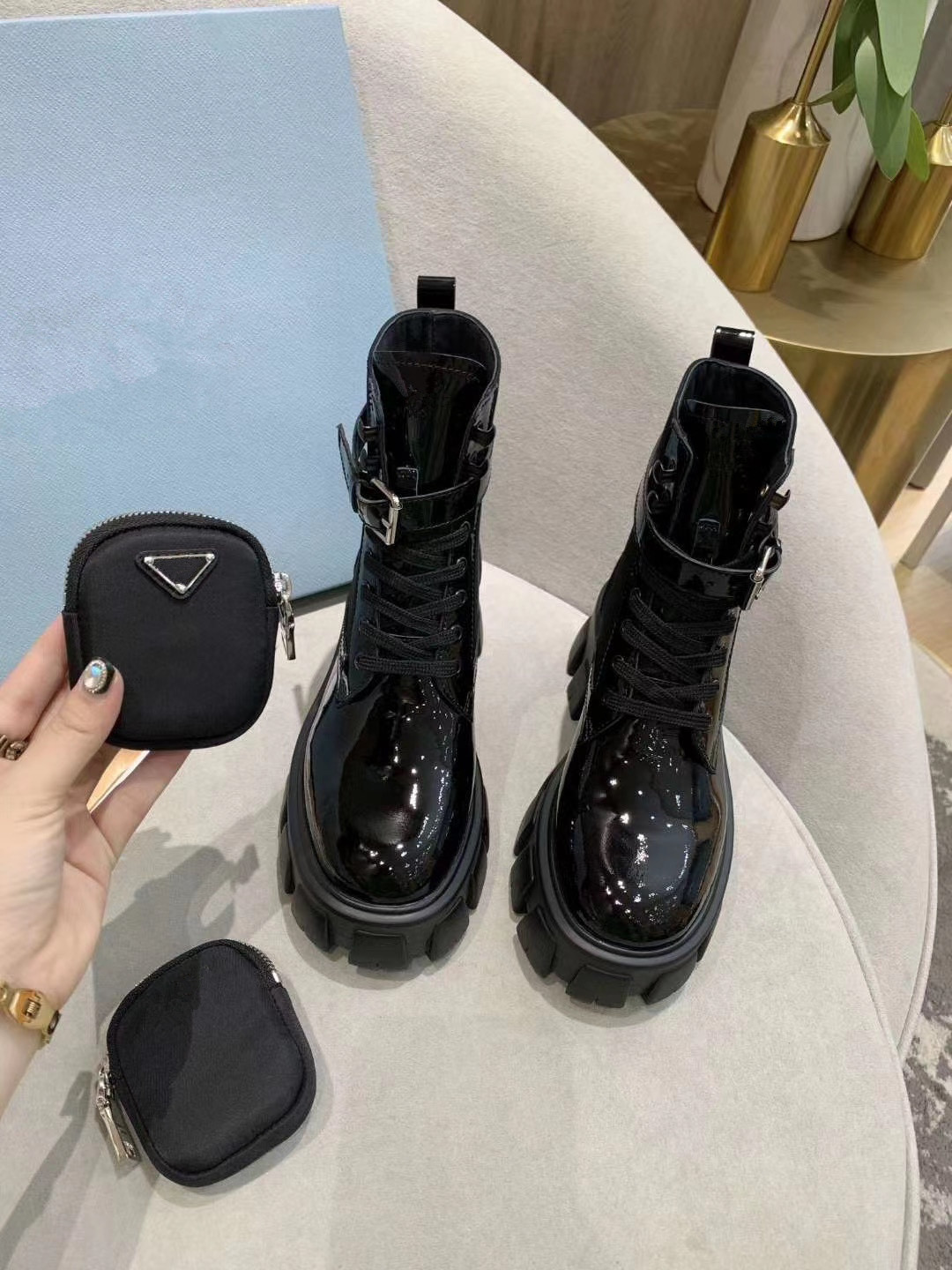 

High Quality Designer Boots Classic Non-Slip Rois Martin Shoes Nylon Military Desert Combat Short Booties Leather Lining Removable Pouch for Women Outdoor With Box, Black