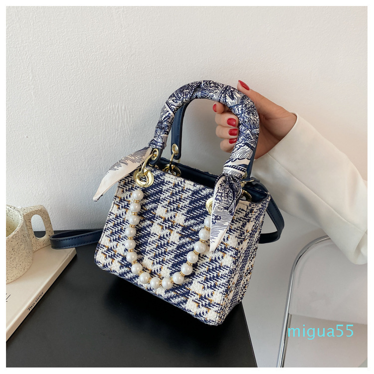 

fashion woollen cloth checked princess bag pearl cross bags woman handbag, Blue