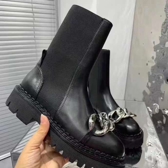 

2021 designer's latest women's boots soft leather metal chain comfort cowhide full sense of design exquisite technology support high quality 35-40, Black