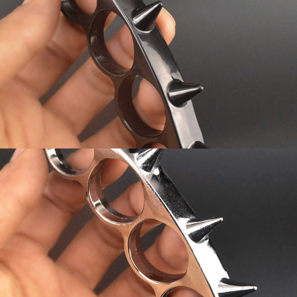

Thickened Sharp Ring Iron Four Finger Tiger Clasp Equipped with Defensive Boxing Set Martial Arts Fighting Hand Brace 86OY802
