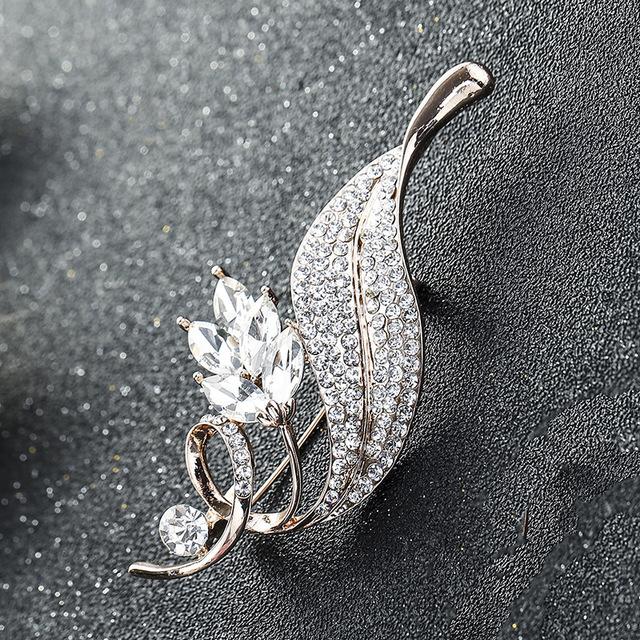 

Pins, Brooches Trendy Female Blue White Zircon Brooch Charm Gold Silver Color Jewelry For Women Cute Flower Pin Dress Coat Accessories