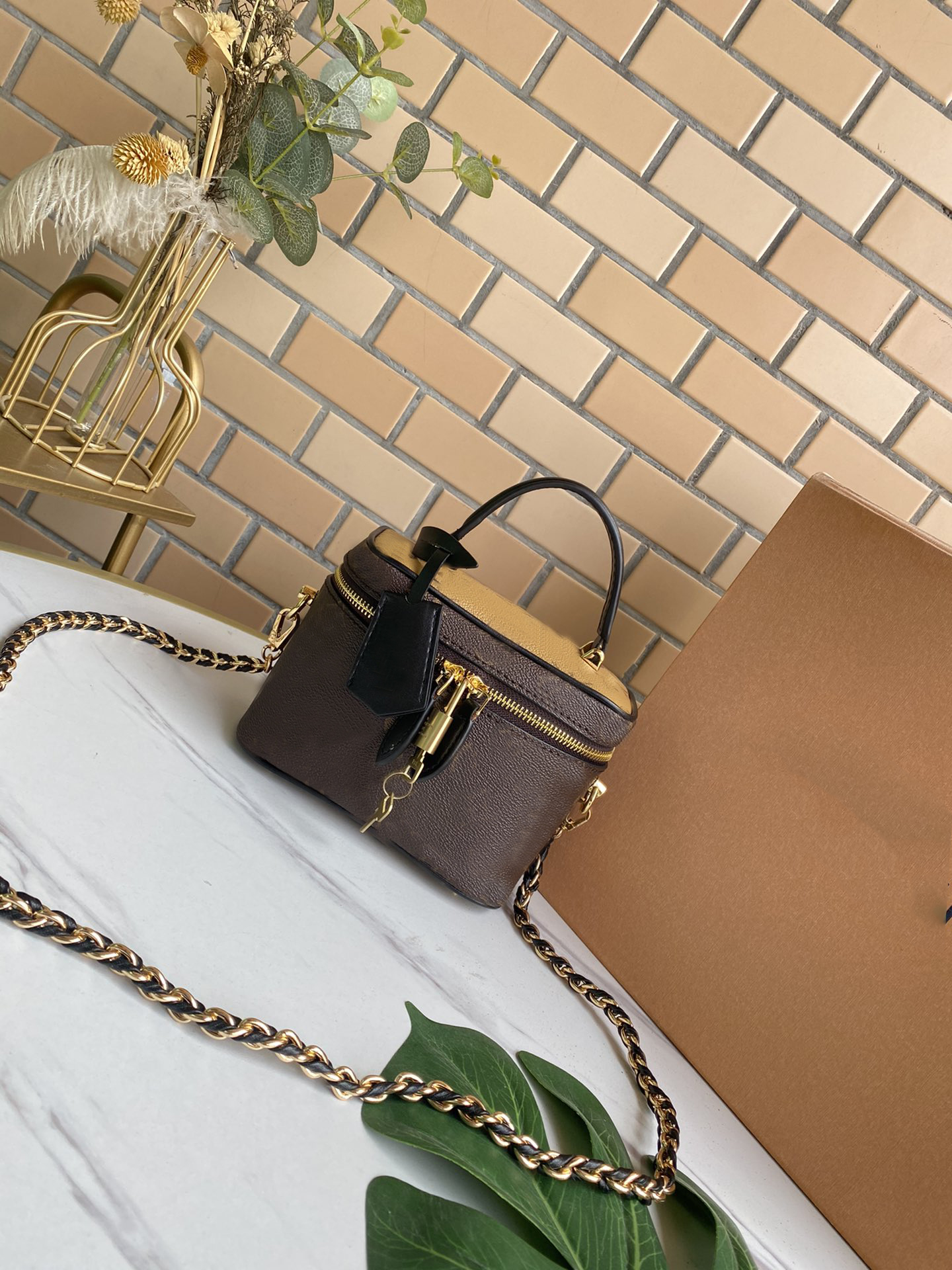 

Real Leather bags Luxury lady Handbag Makeups mini NICE VANITY Cosmetic Designer Makeup for Women Toiletry Pouch Sac à main Travel miss letters bag Day Clutc, Letters 2