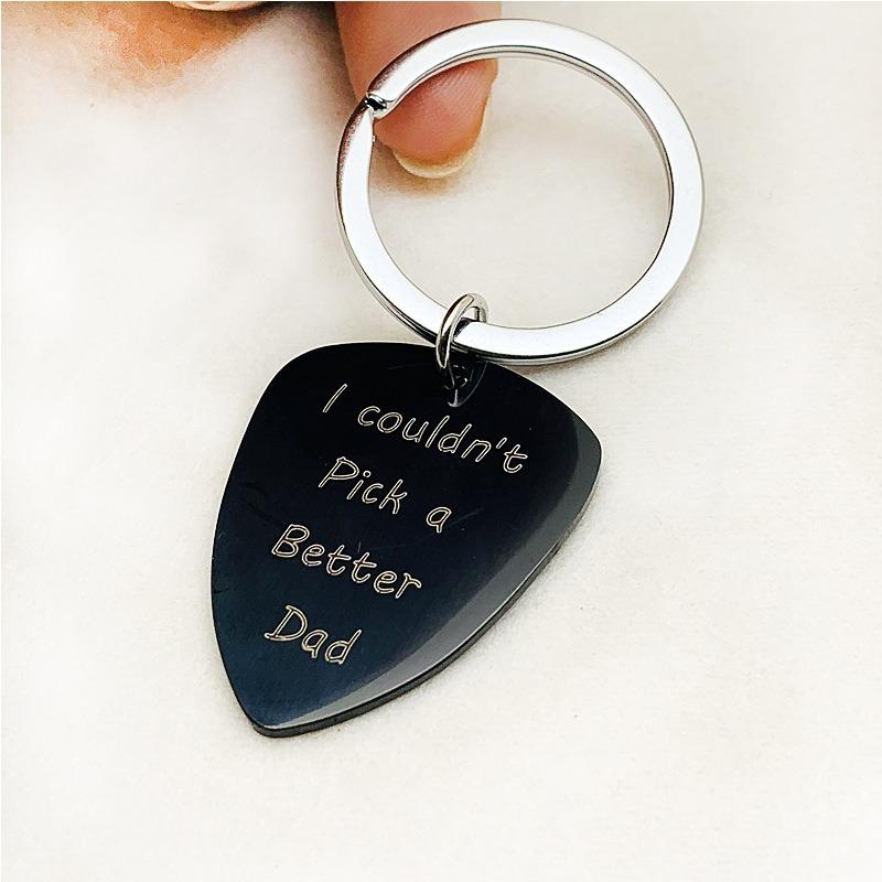 

Keychains Oeinin Arrtracive Keyring For Men/Women Simple Letter Key Chain I Couldnt Pick A Better Dad Keychain Stainless Steel Brelok