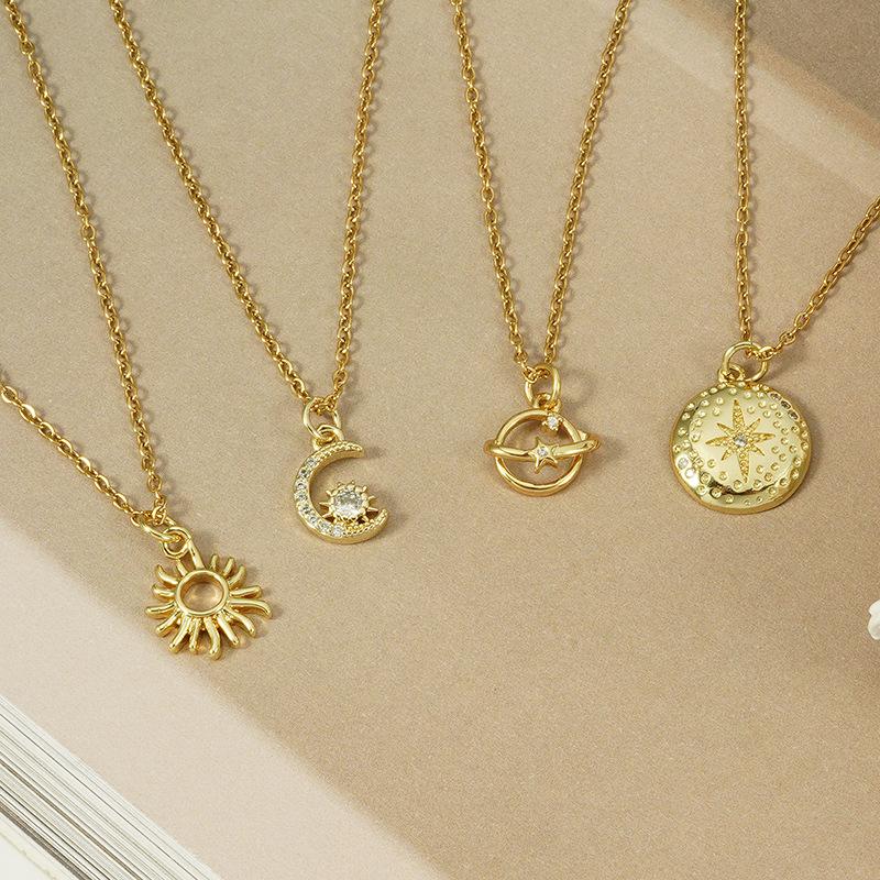 

Chains 18k Gold Necklace Women Retro Design Pendant Personality Ins High Fashion Clavicle Chain Wholesale Stainless Steel Jewelry, Silver