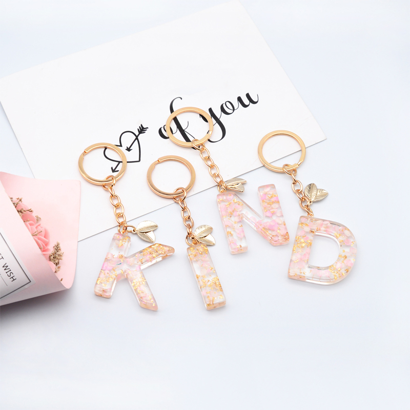 

Gold Foil Epoxy Resin Letter Keychain Cute Light Pink Dried Flower Key Chain Women A-Z Initial Acrylic Keyrings Charm Bag Decor