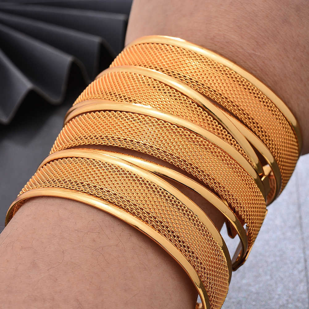 

Top Quality Dubai Gold Color Bangles for Women Vintage Bride Wedding Bracelet Bangles Africa Arab Jewelry Q0720