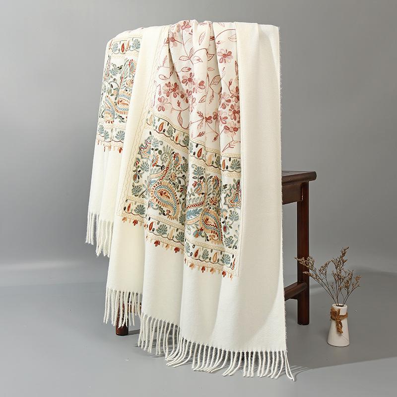 

Scarves 2021 Winter Scarf Women Embroidered Pashmina Cashmere Warm Tassels Vintage Shawl Fashion Travel