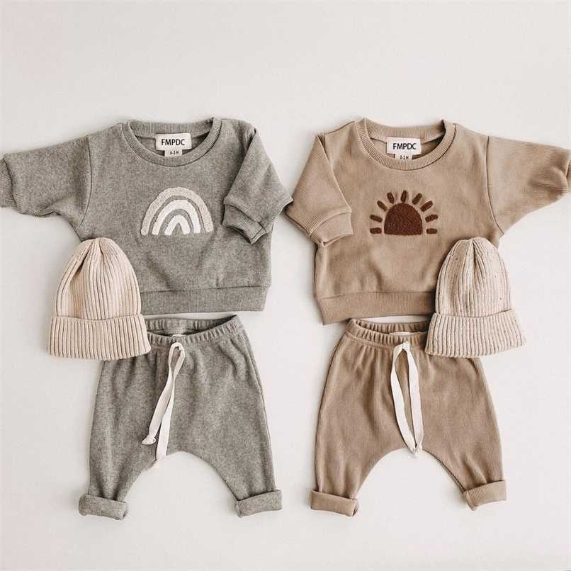 

Fashion Kids Clothes Set Toddler Baby Boy Girl Pattern Casual Tops + Child Loose Trousers 2pcs Baby Boy Designer Clothing Outfit 220118, Khaki