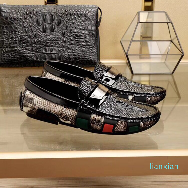 

Size 38 44 Fashion Real Leather Mens Dress Shoes Pointed Toe Bullock Oxfords Shoes For Men, Lace Up Designer Shoe Men Shoes, Black