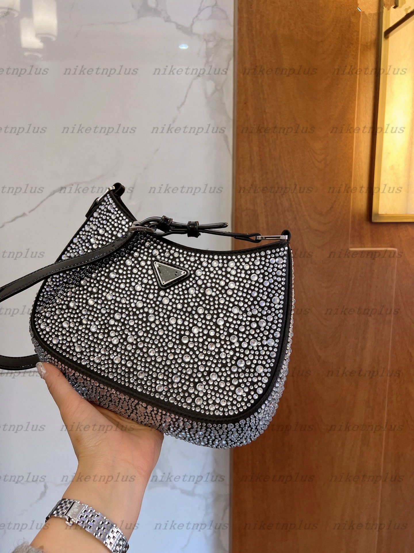 

Diamonds Cleo Duchesse Women Underarm Bag Hand Bag Hobo Crystal Satin Designer Cross Body Handbag Designers Luxurys Womens Shoulder Bags Triangle Logo, Dont sell it alone