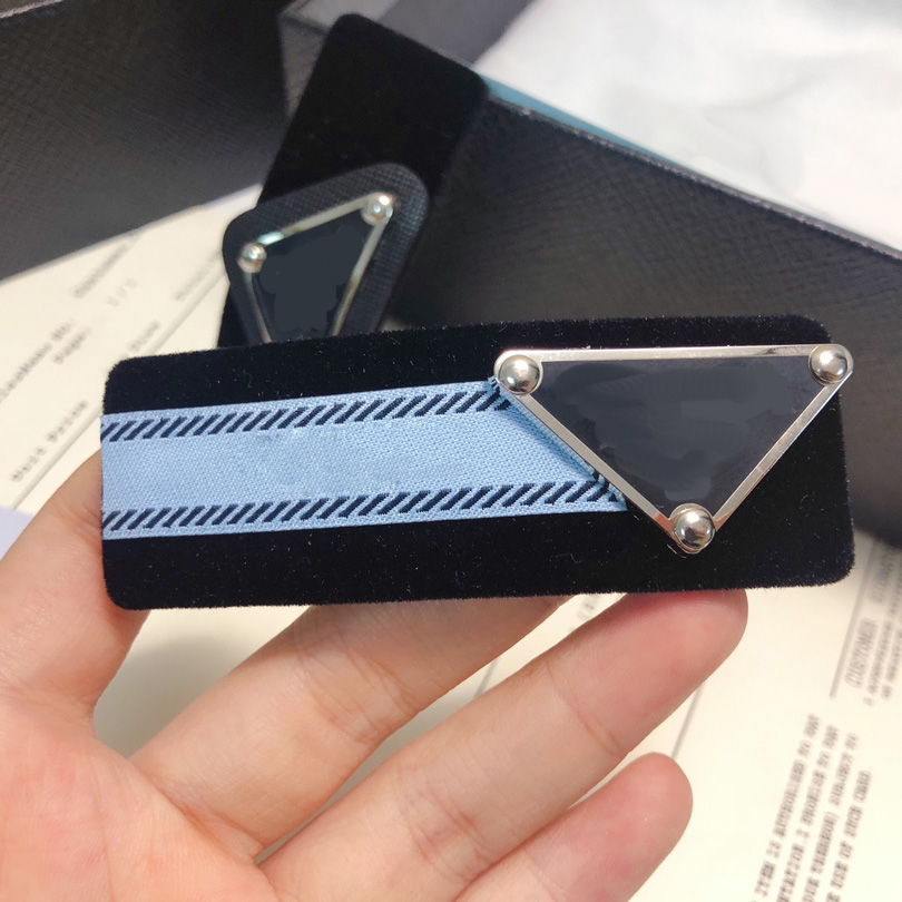 

Clips & Barrettes Metal Triangle Letter Pattern Trendy Womens Hair Jewelry no box