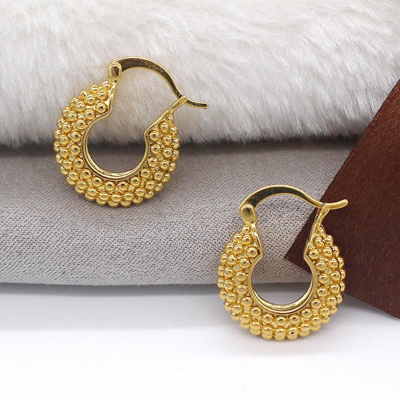 

Stud Luxury Retro Earrings For Women 18K Gold Color Aesthetic Special Designer Hoop Jewelry Gift Wholesale Pendientes Mujer, Golden;silver