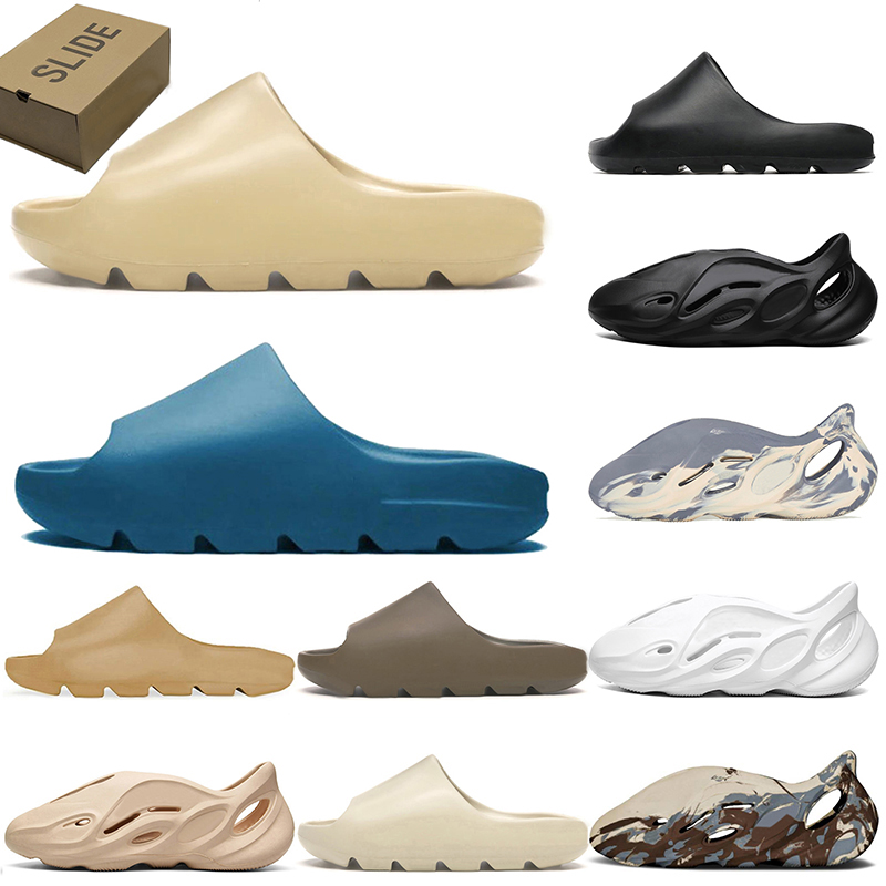 

2022 authentic kanye slides west slippers desert sand summer brown flat men women beach resin yeesy slide sandal yeezys slipper Graffiti Bone Runner Size 47, D18 36-47