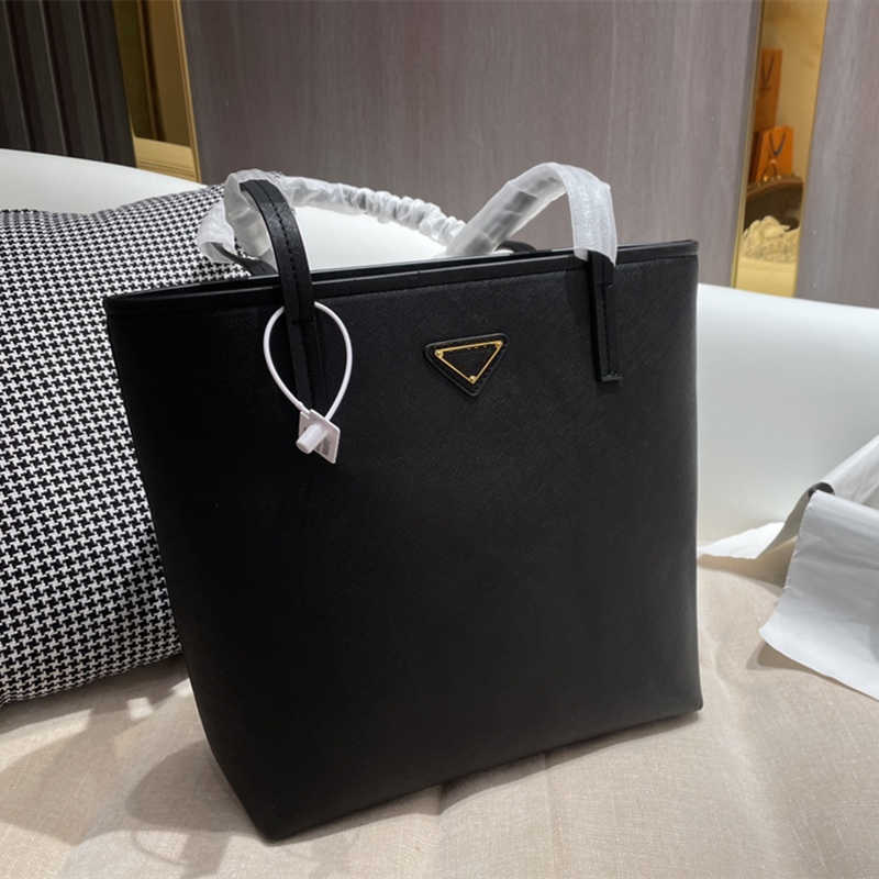 

2021 tote designer bag drawstring bags handbags leather high-capacity evening party shopping business occasions two colors with exquisite pa