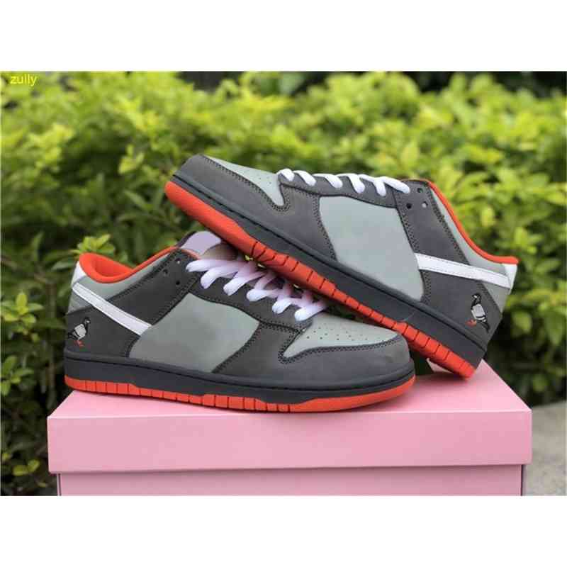 

SB Staple NYC Low Pro Pigeon Skateboard Shoes Men Women Medium Grey White Dark Dove Outdoor Sneakers 36-46, Color #1 pigeon