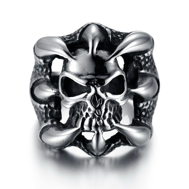 

Death Squads 3 Stallone Same Aggressive Men's Ring Titanium Steel Eagle Claw Skull Personality Man, Silver