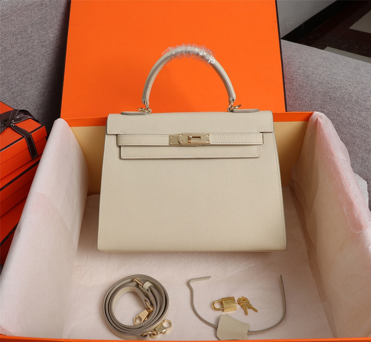 

Classic Designer Women Tote Espom Fashion Bags 25cm 28cm Genuine leather Shoulder Bag lady Handbag High Quality Real photos, Stamped lock(need order with bag)