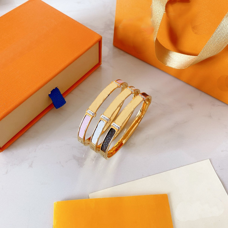

Designer High Quality Love Bracelets Silver Bangle Fashion Men Women Gold Bracelet Engagement Party Channel Jewelry Women With Box