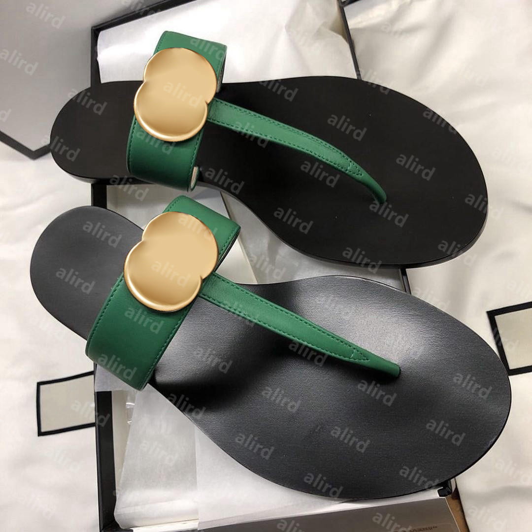 

2021 Women Men Beach Luxury designers Slippers sandals Summer Fashion Flip Flops Leather lady Slipper Metal shoes sneakers Double Buckle Clogs Slides Large, Two pairs of socks