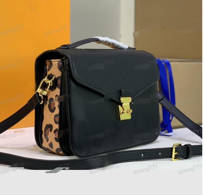 

Hot selling Classic Wild at Heart series Messenger Bag ONTHEGO tote bags CrossBody Embossed cowhide designers handbags with Leopard Animal Print ladies purses, Customize