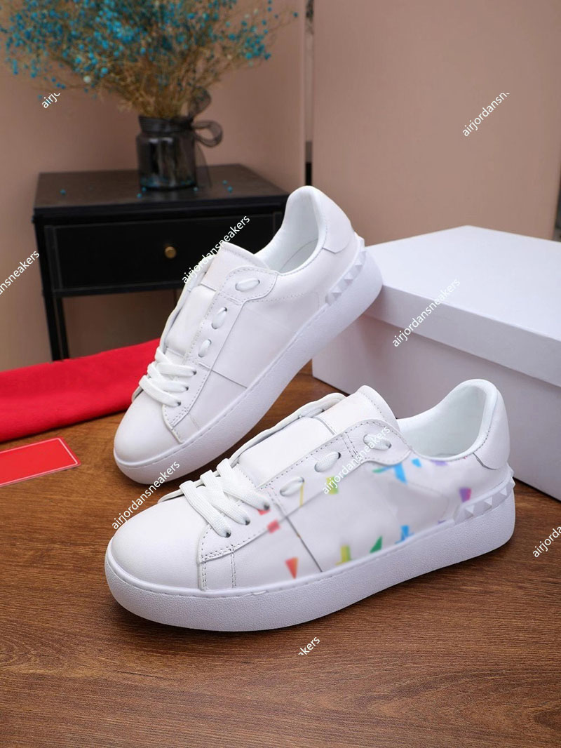 

2021 Classic men luxurys designers shoes women platform riveted in spring and autumn of sneakers leather flat soled casual shoe size 34-44, Black