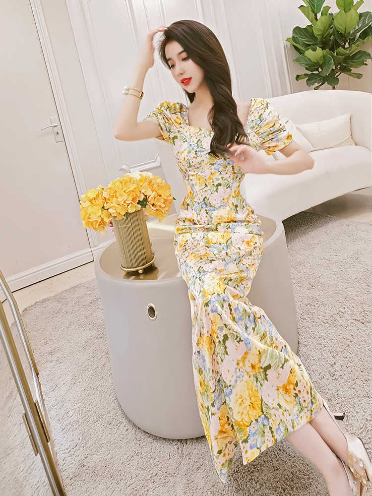 

women's summer retro oil painting floral sexy printed satin dress Korean version 210603, Mixed