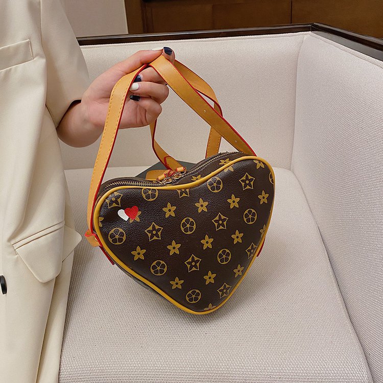 

High Quality classic women designer handbags bags heart-shaped female flower ladies handbag wallets Luxury hand mother bill of lading womens Chain shoulder bag, Brown