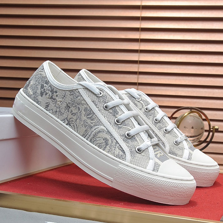 

High quality designer women's flat shoes leather platform sports letter lace up luxury fashion new men's printed, Clear