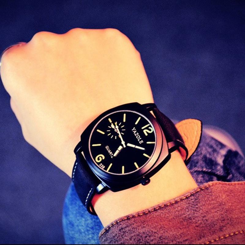 

Wristwatches YAZOLE Top Brand Fashion Sport Watch Men Waterproof Military Watches Luminous Men's Leather Analog Quartz Clock, Black