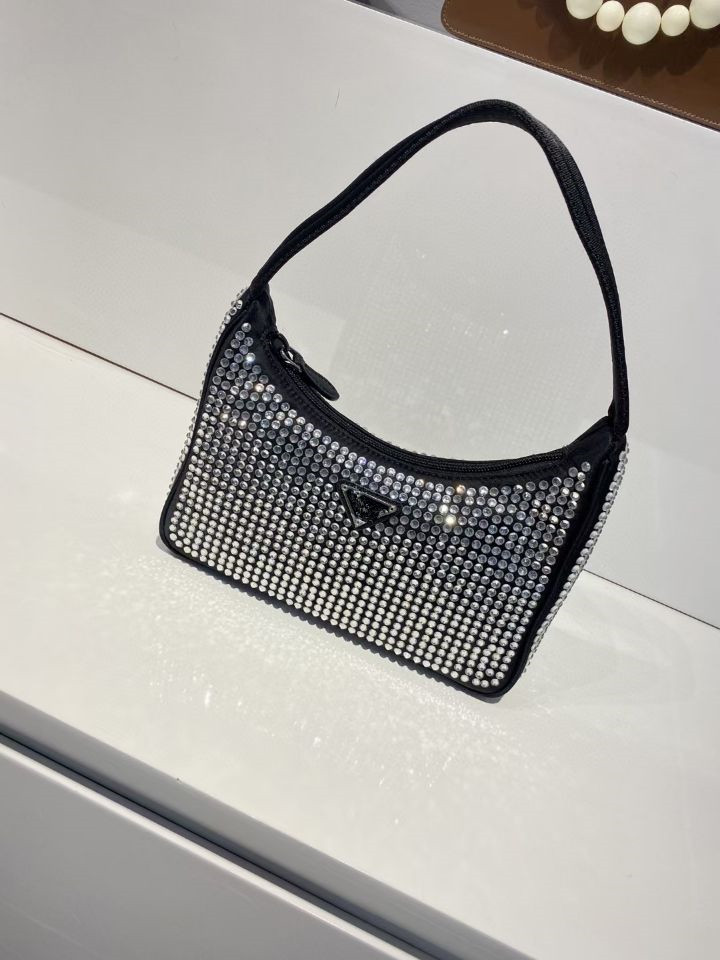 

Latest Diamond Women Shoulder Bag Summer Underarm Purses Fashion Lady Handbags Nylon High Quality Shiny Handbag, Nude