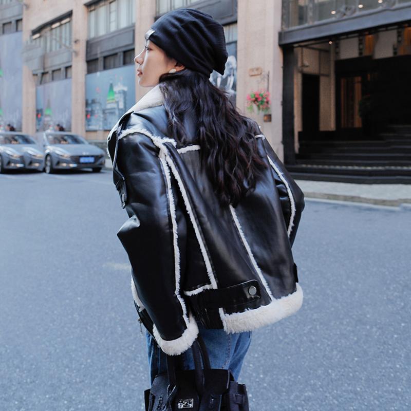 

Women' Leather & Faux Lamb Wool Short Pu Coat Winter Thick Locomotive Black Zipper Loose Plus Velvet Warm Windproof Jacket Female
