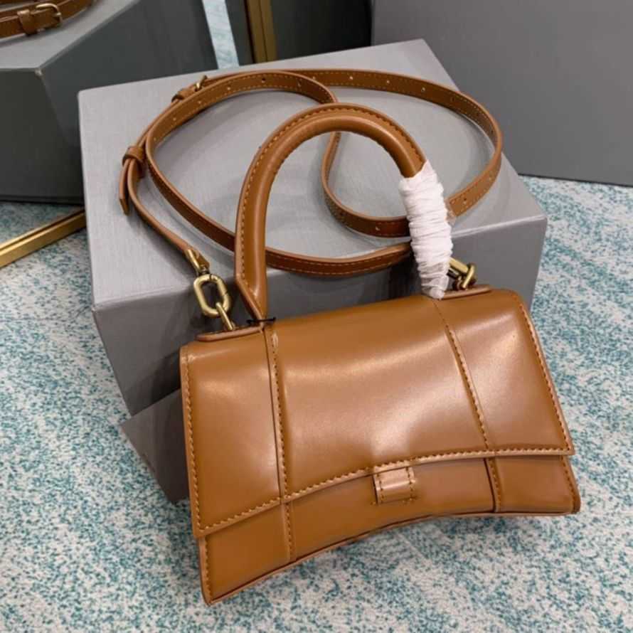 

Hanghhangbag Luxury Designer Fashion Hand Handbag Handbags Backpack Wallet Purse Shoulder Crossbody Tote Bags Mini Bag shape Genuine Le