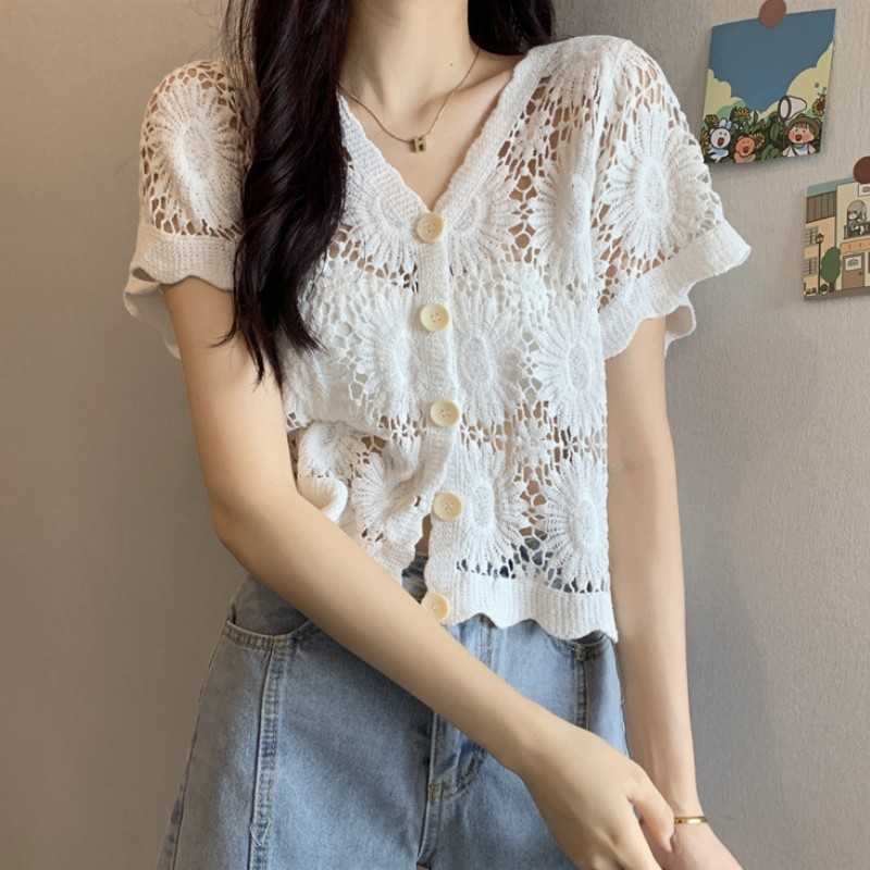 

Korean vintage Casual Hook Flower Hollow Out Cardigan Elegant V-Neck Single Breasted Women's Summer Short Sleeve Chic Top 210526, White
