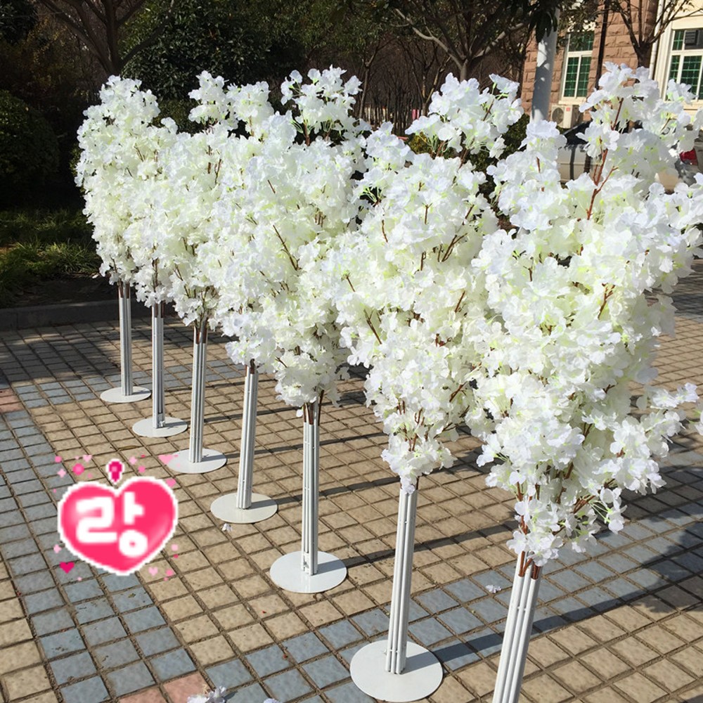 

Party Decoration 150CM 5FT Tall Upscale White Artificial Cherry Blossom Tree Runner Aisle Column Road Leads For Wedding T Station Centerpieces Supplies