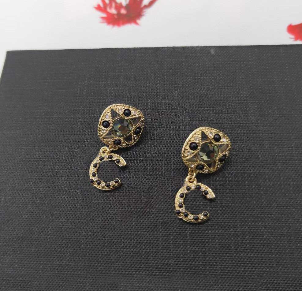 

2022 Top quality Charm drop earring with black and green crystal beads for women wedding jewelry gift have box stamp in 18k gold plated PS7470