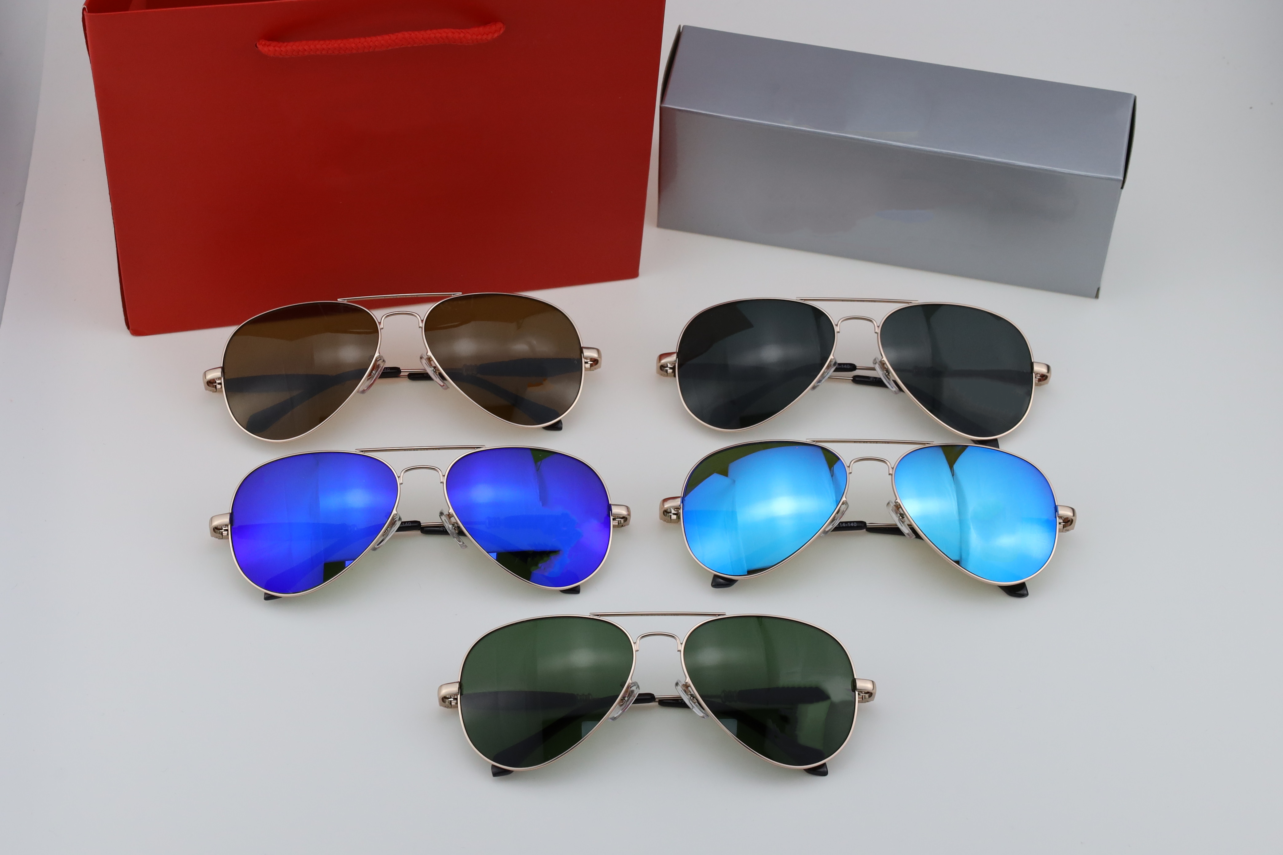 

Fashion exquisite sunglasses ladies and men polarized UV protection classic#12, White;black
